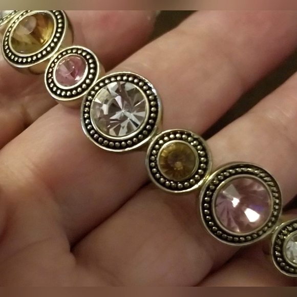 VINTAGE SILVER PLATED MULTI-COLORED BEZEL SET STONE STRETCH BRACELET -FITS 7"-8" - Picture 3 of 7